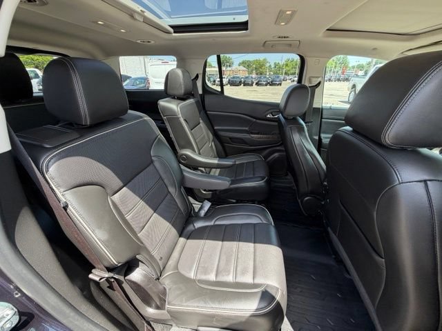 Used 2021 GMC Acadia Denali w/ Denali Ultimate Package AWD/4WD image 36