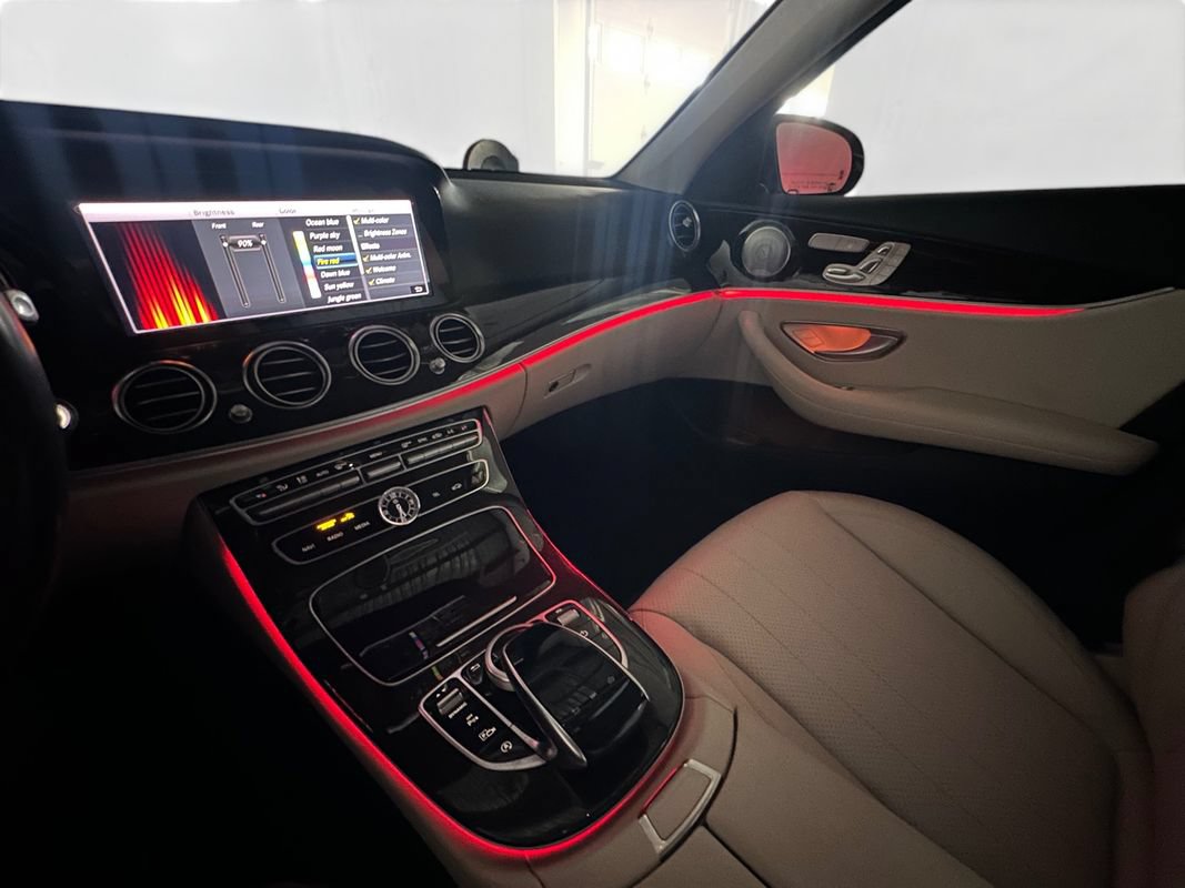 Used 2019 Mercedes-Benz E 300 4MATIC image 27