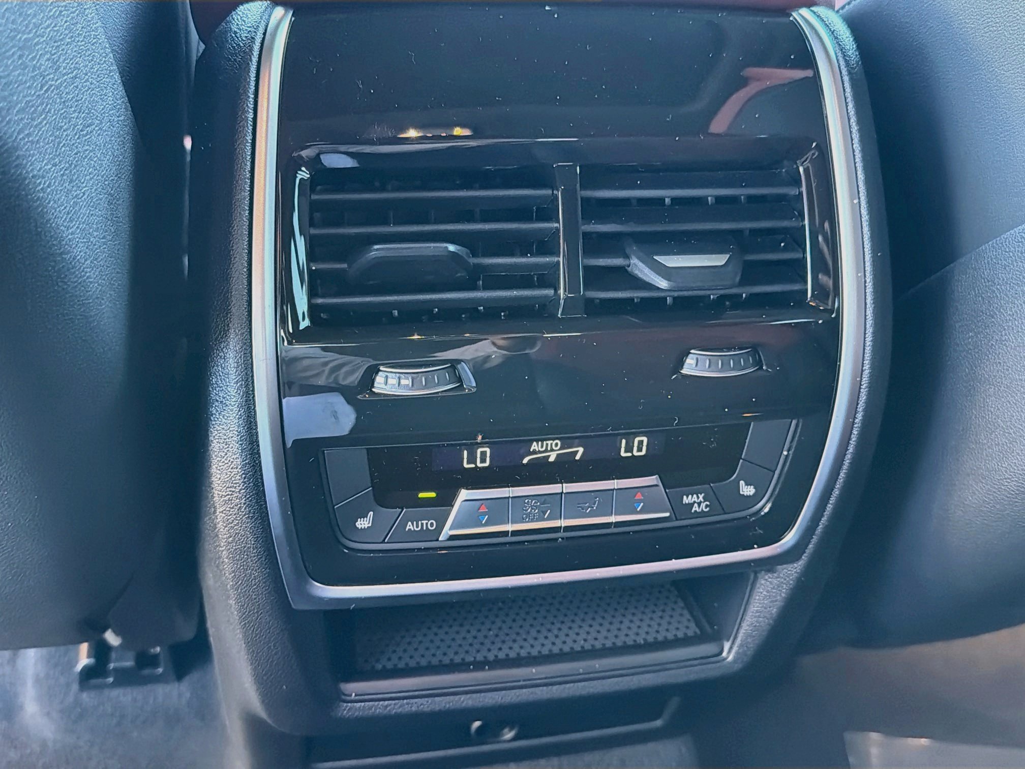 New 2027 BMW X6 xDrive40i AWD/4WD image 19