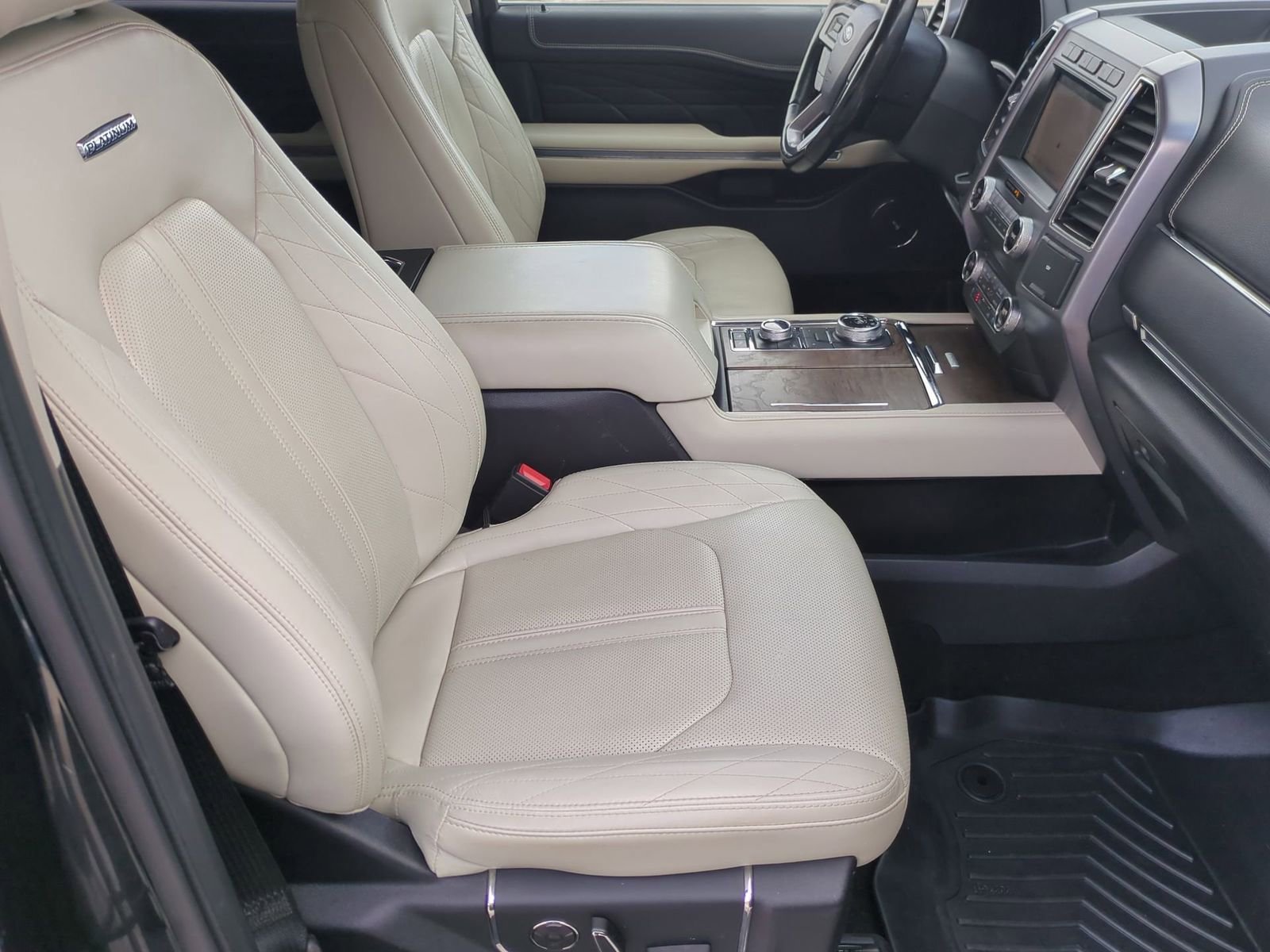 Used 2019 Ford Expedition Platinum image 27