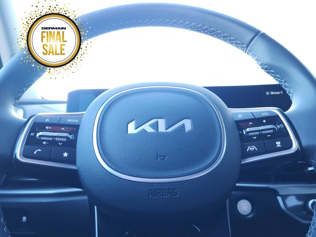 Certified 2025 Kia Sorento S image 20