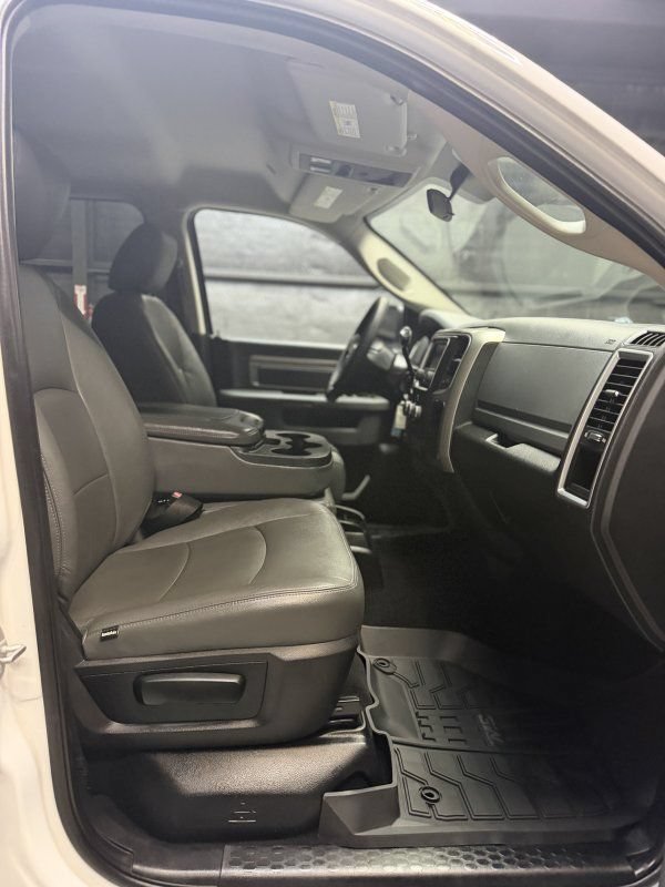 Used 2018 RAM 2500 SLT AWD/4WD image 13