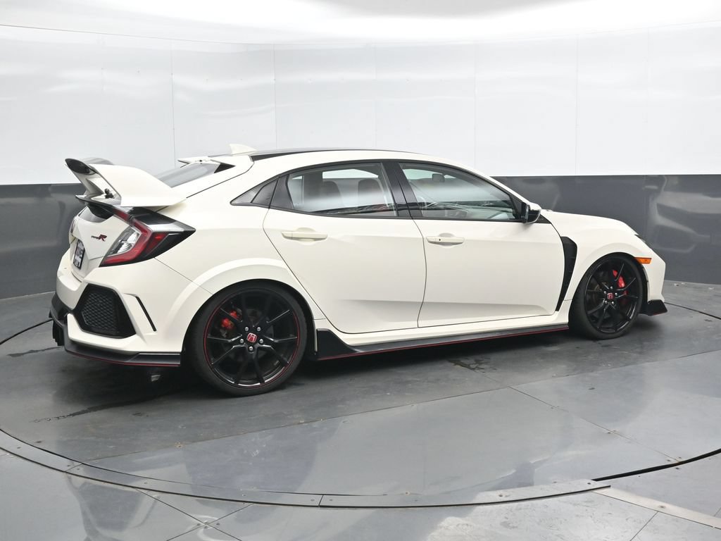 Used 2018 Honda Civic Type R image 2