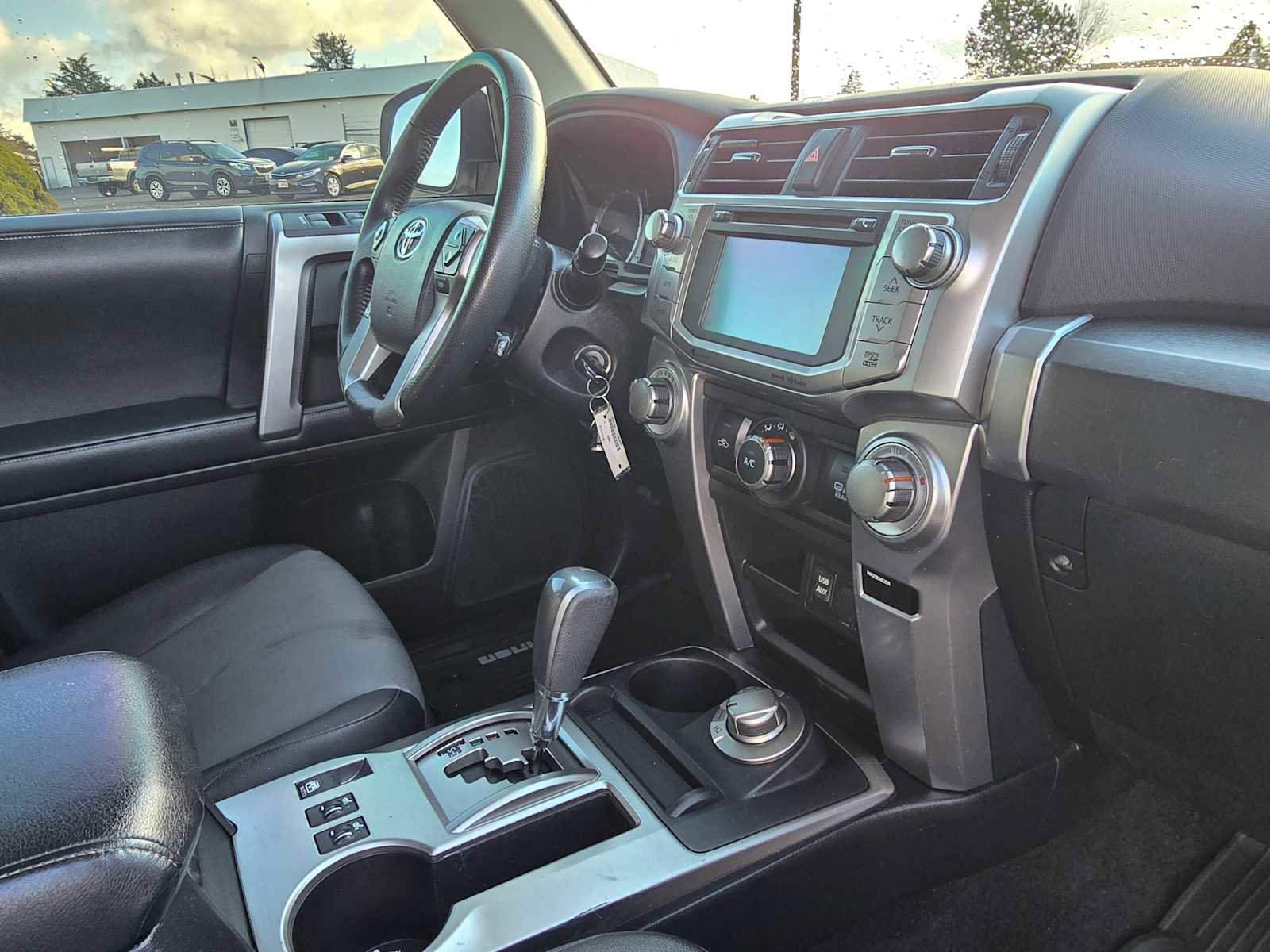 Used 2018 Toyota 4Runner SR5 Premium image 12