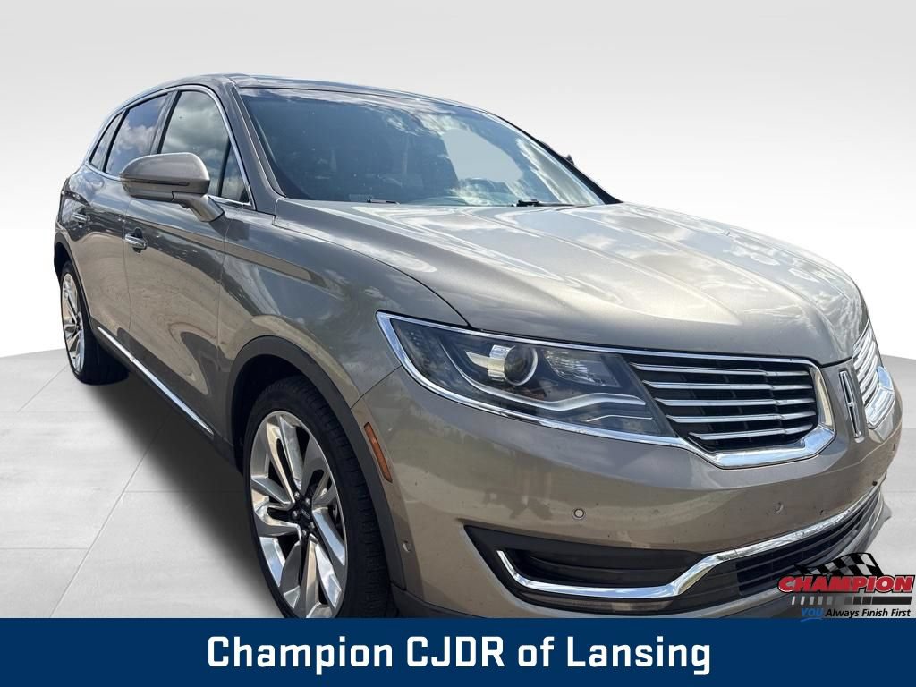 Used 2017 Lincoln MKX Reserve w/ Driver Assistance Package AWD/4WD image 9