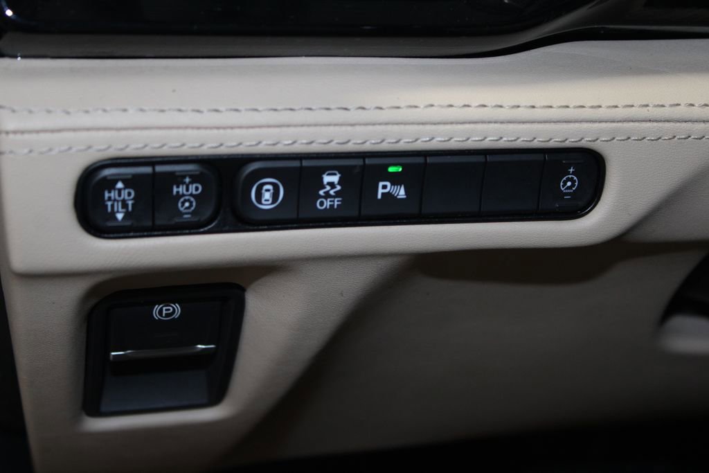 Used 2023 Acura MDX SH-AWD w/ Advance Package image 12