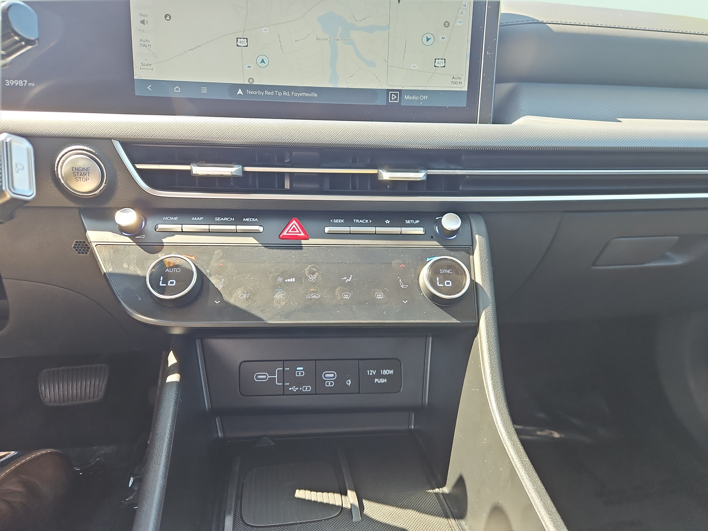 Certified 2024 Hyundai Sonata SEL w/ Convenience Package FWD image 11