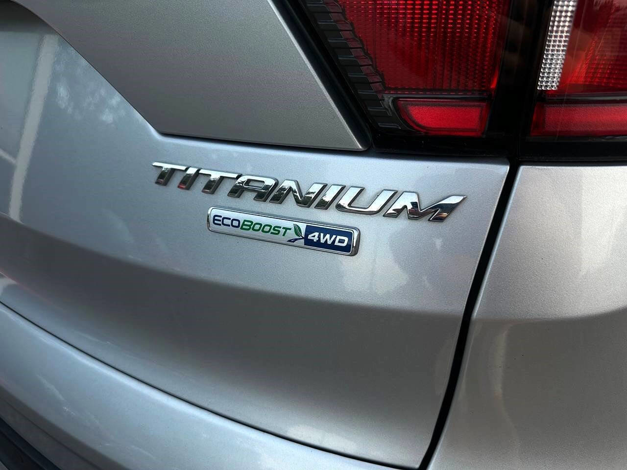 Used 2018 Ford Escape Titanium image 5