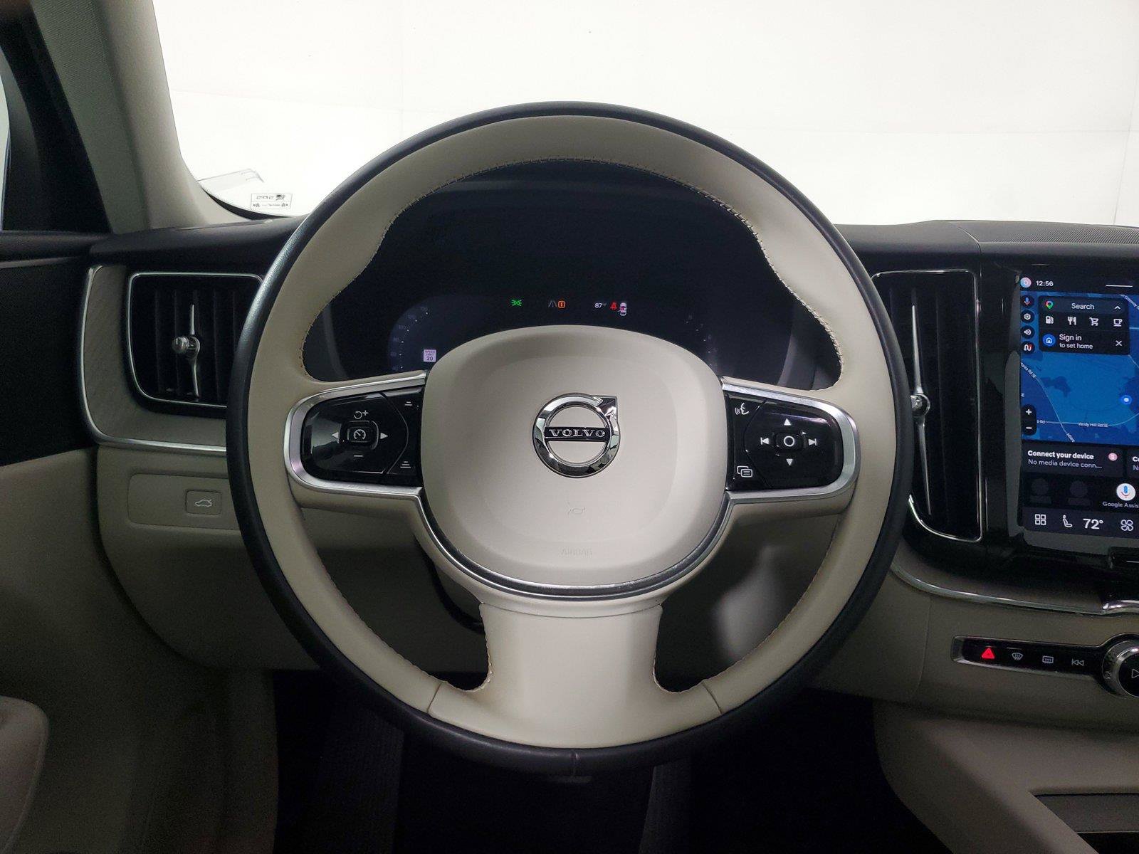 Used 2024 Volvo XC60 B5 Plus w/ Protection Package Premier AWD/4WD image 16