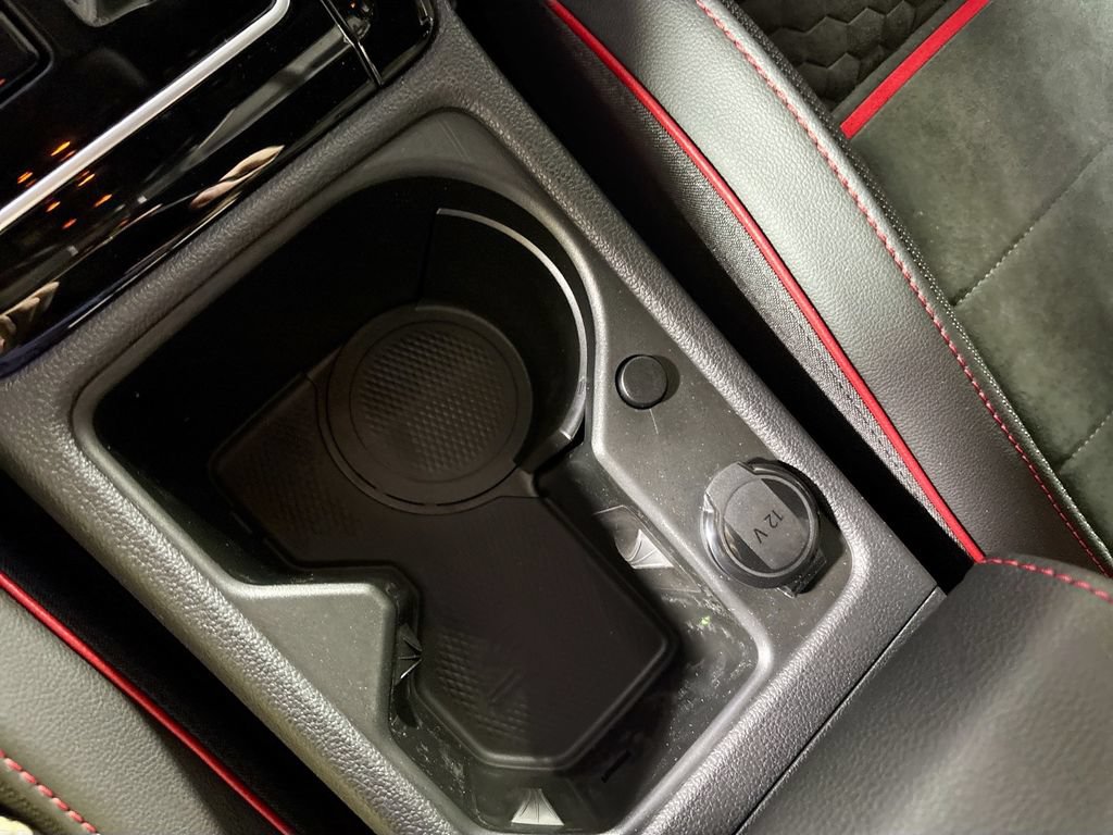 New 2026 Volkswagen GTI SE FWD image 15
