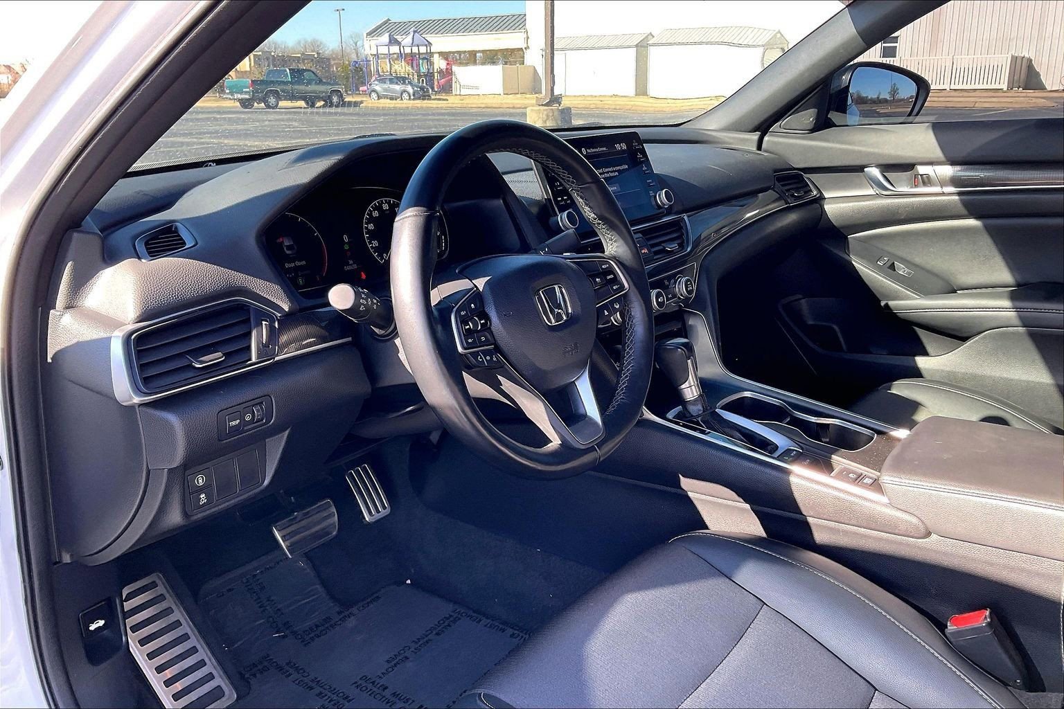 Used 2022 Honda Accord Sport image 14