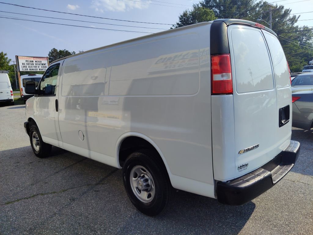 Used 2021 Chevrolet Express 2500 w/ Driver Convenience Package RWD image 6