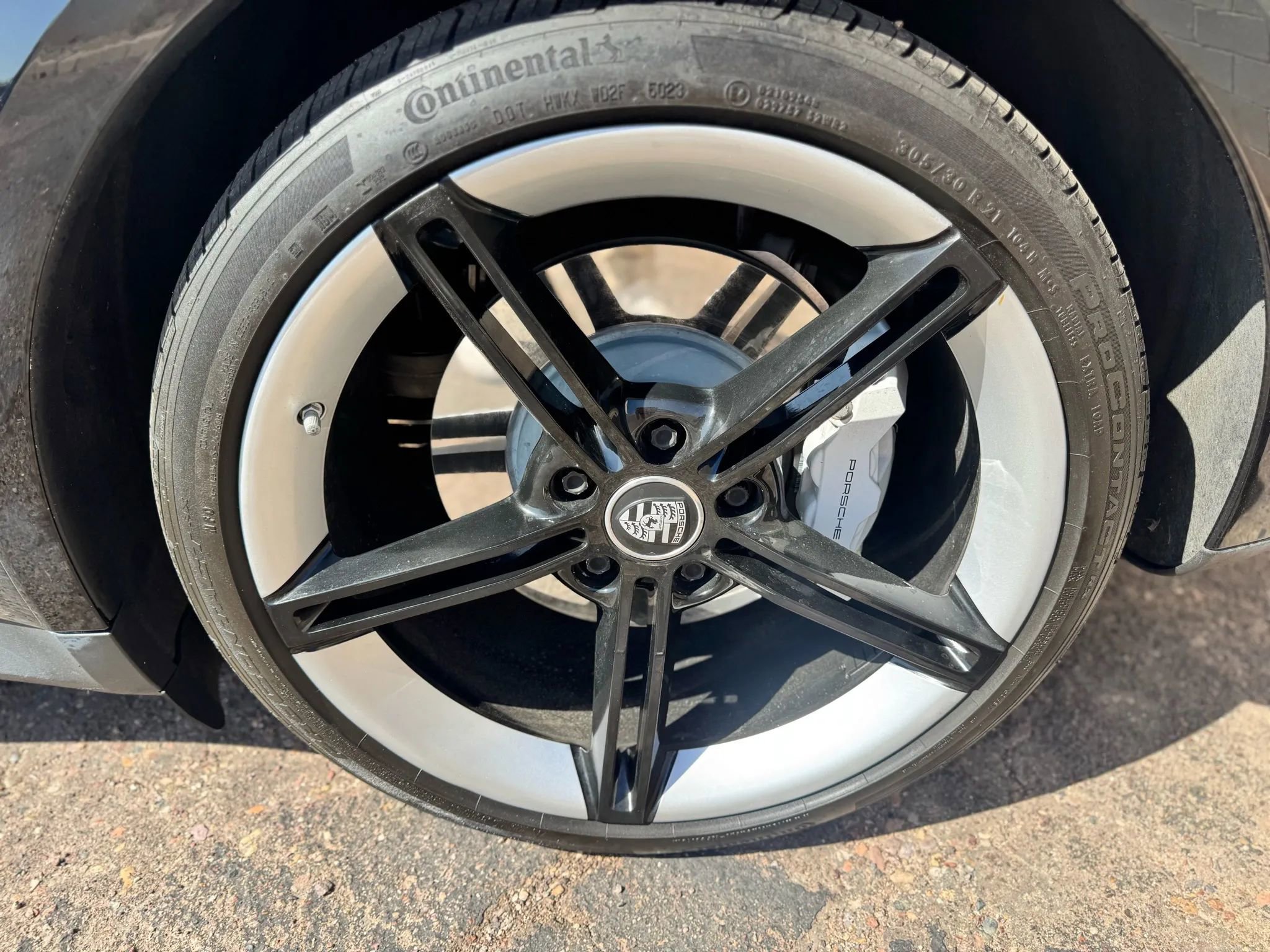 Used 2020 Porsche Taycan 4S w/ Premium Package image 6