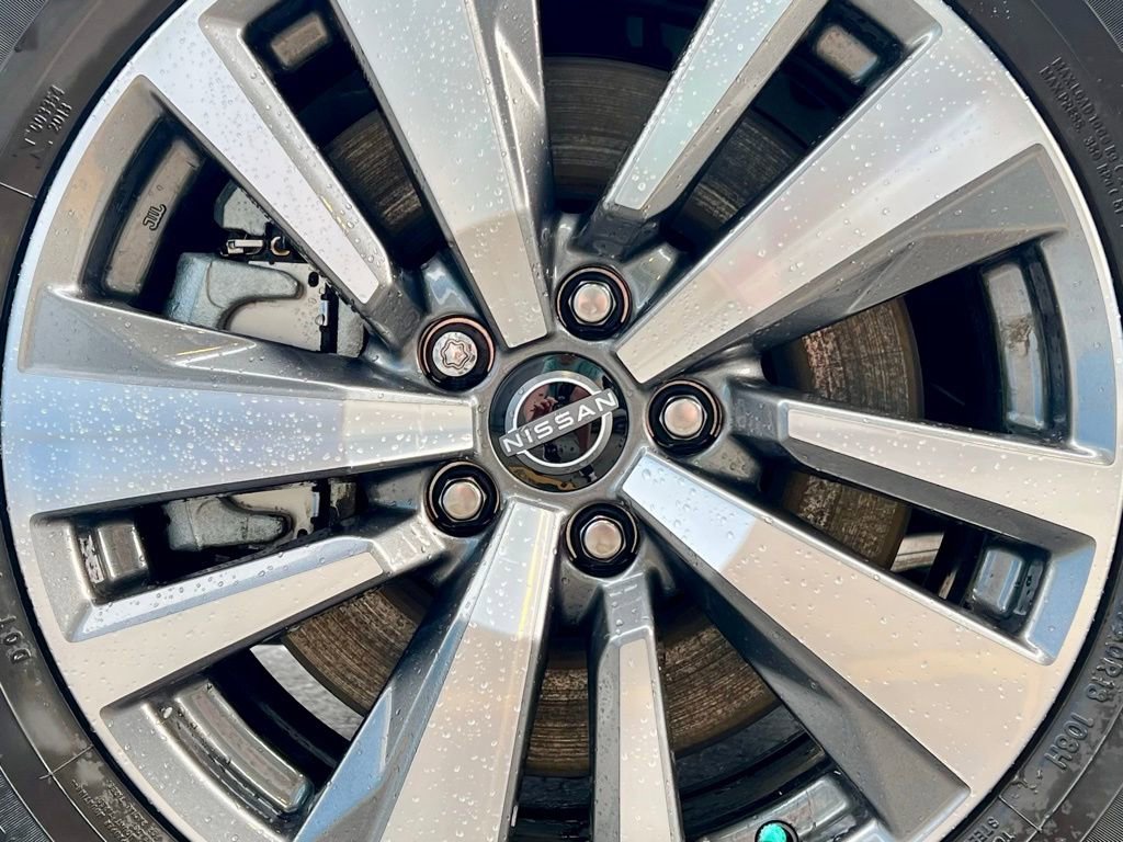 Used 2022 Nissan Pathfinder SL image 13