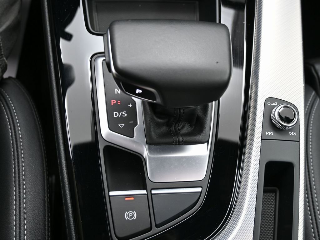 Used 2025 Audi A5 2.0T Premium Plus image 30