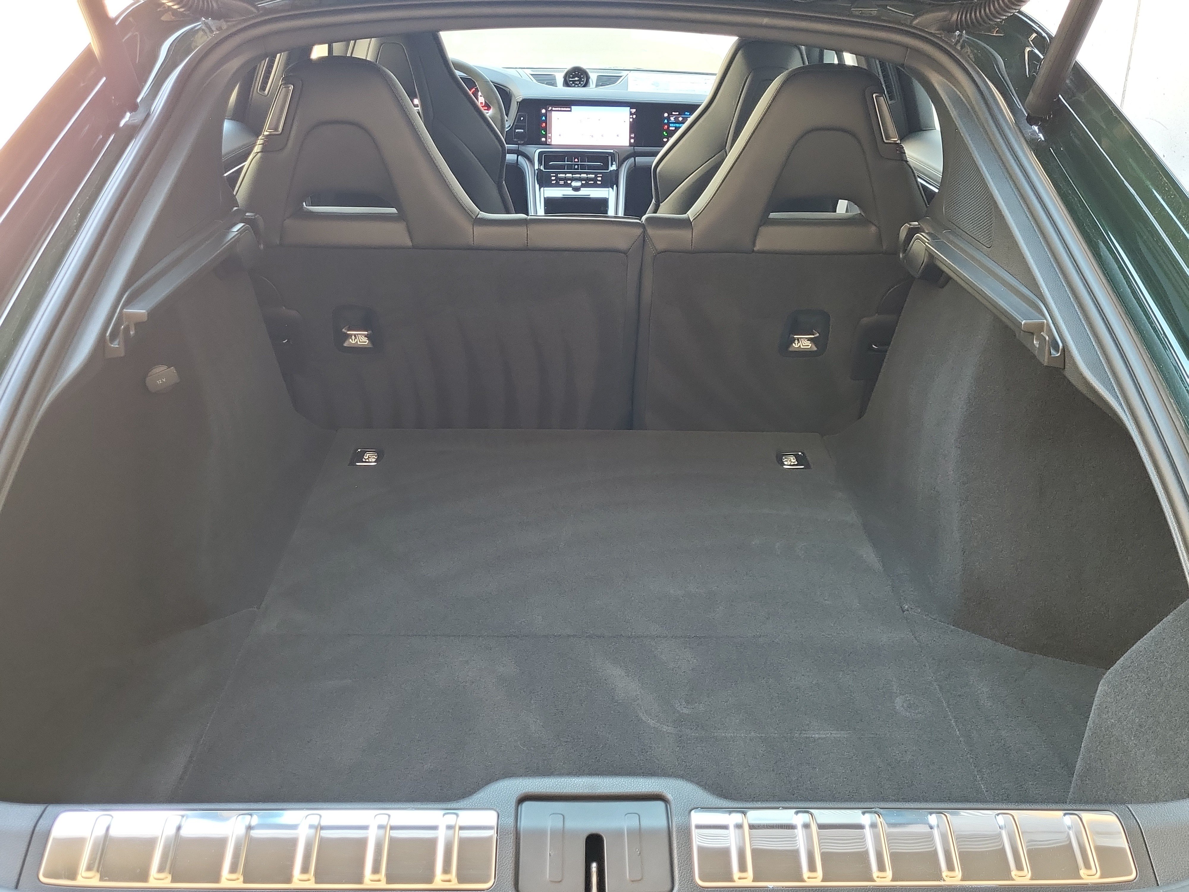 Certified 2025 Porsche Panamera 4 AWD/4WD image 23