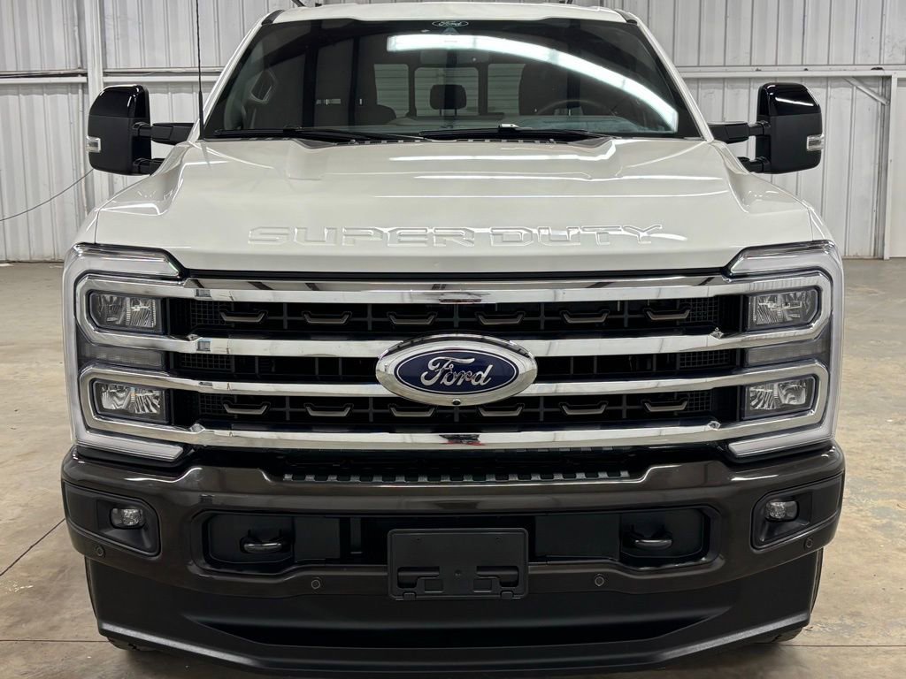 Used 2025 Ford F350 King Ranch w/ FX4 Off-Road Package image 2