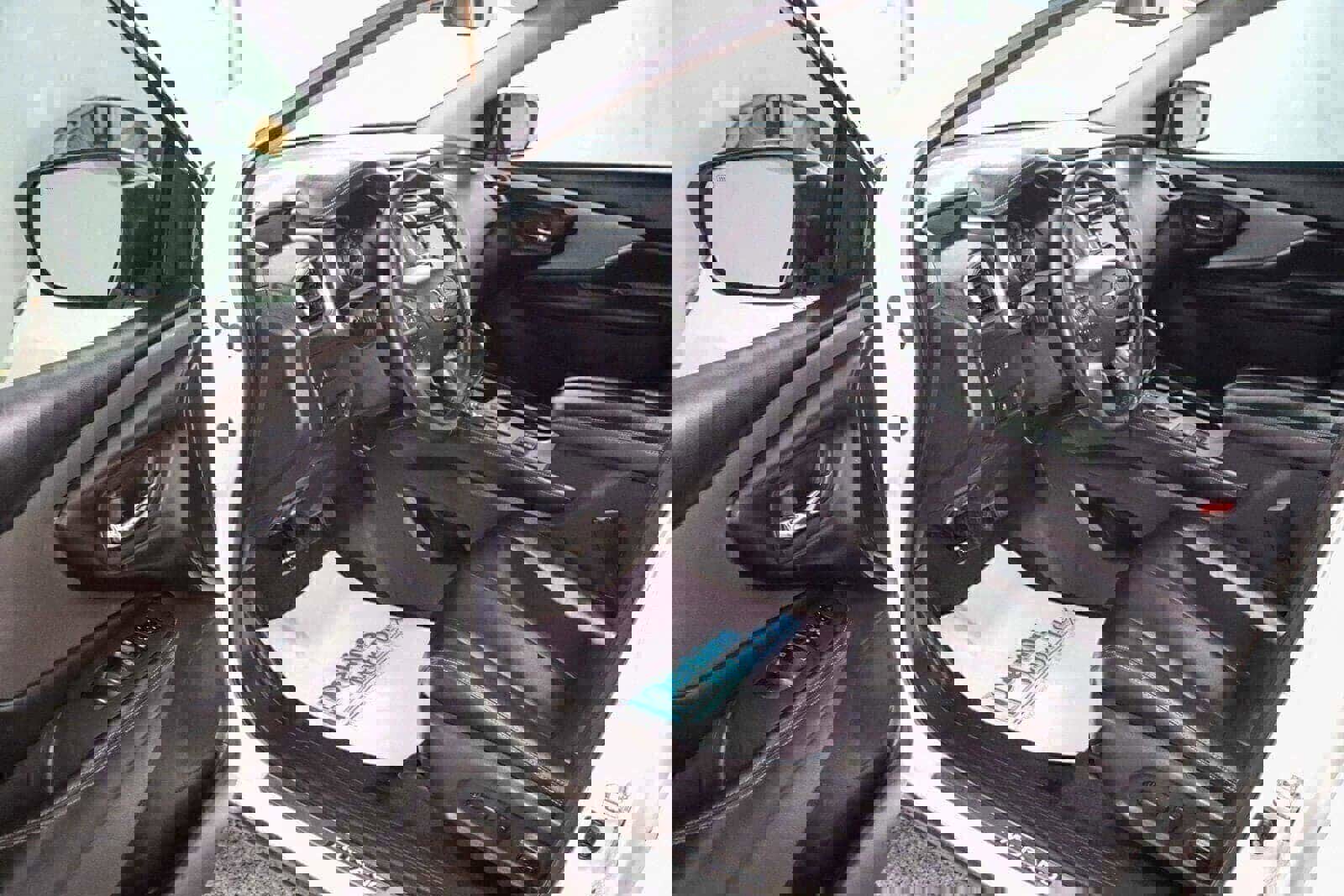 Used 2022 Nissan Murano SV w/ SV Midnight Edition Package image 3