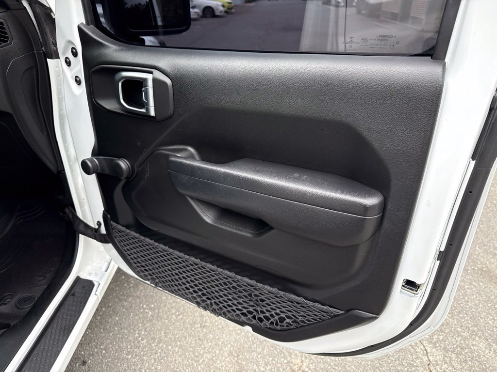 Used 2023 Jeep Gladiator Sport w/ Trailer Tow Package AWD/4WD image 38