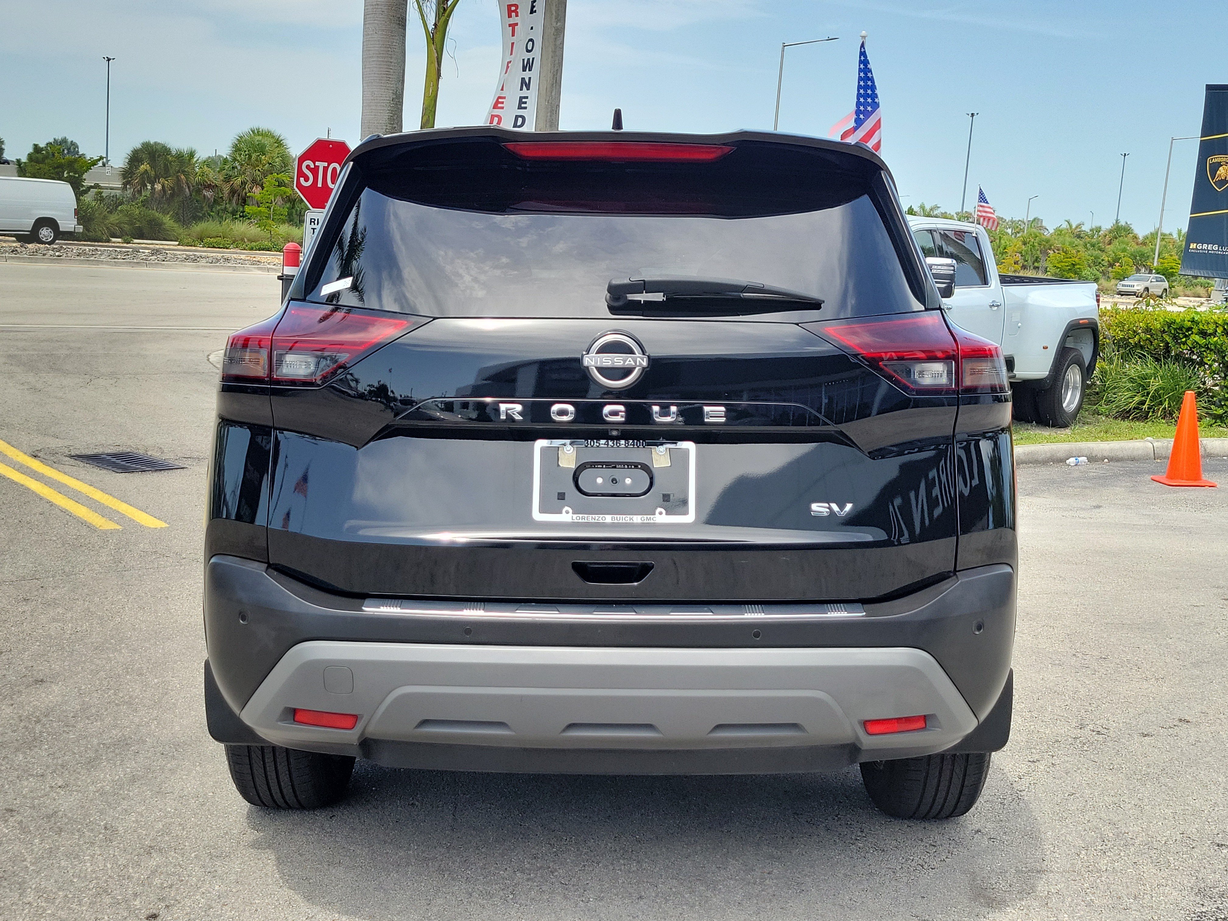 Used 2022 Nissan Rogue SV FWD image 6