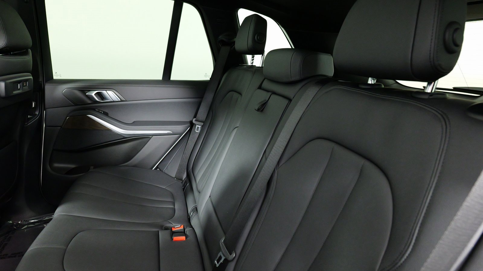 Used 2022 BMW X5 xDrive40i w/ Parking Assistance Package image 37