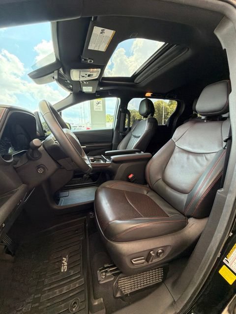 Used 2025 Toyota Sienna XSE w/ XSE Premium Package AWD/4WD image 26