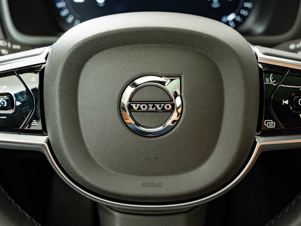 Used 2024 Volvo XC90 B6 Ultimate AWD/4WD image 29