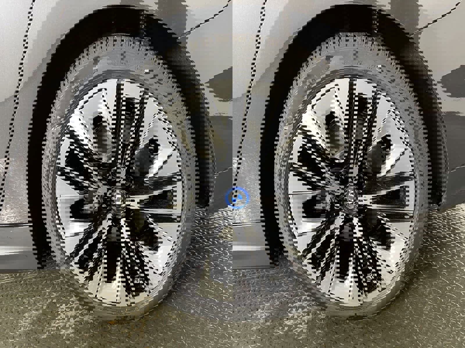 Certified 2024 BMW i5 eDrive40i w/ Premium Package image 9