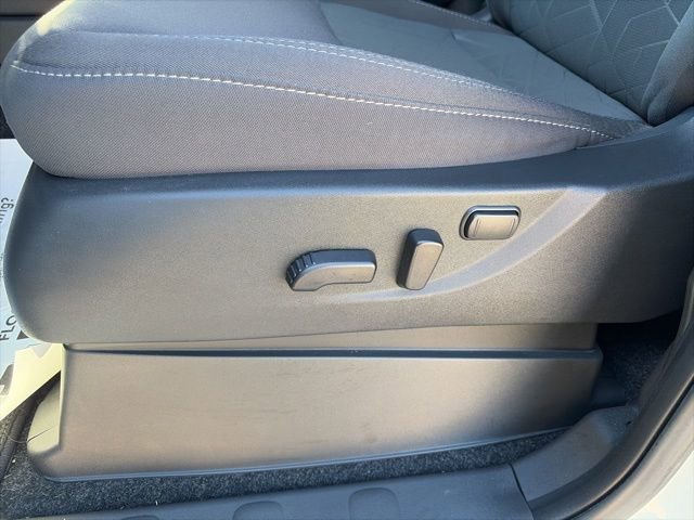 Certified 2025 Nissan Frontier SV w/ SV Convenience Package image 10