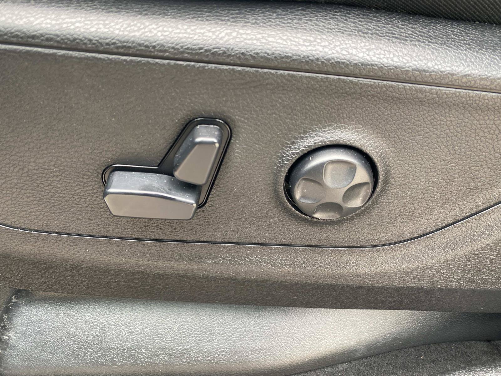 Used 2020 RAM 1500 Big Horn AWD/4WD image 25