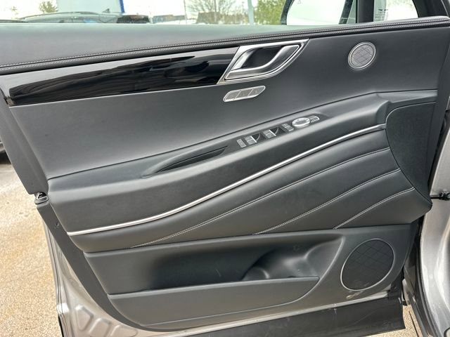 Used 2025 Genesis GV80 2.5T Standard image 13
