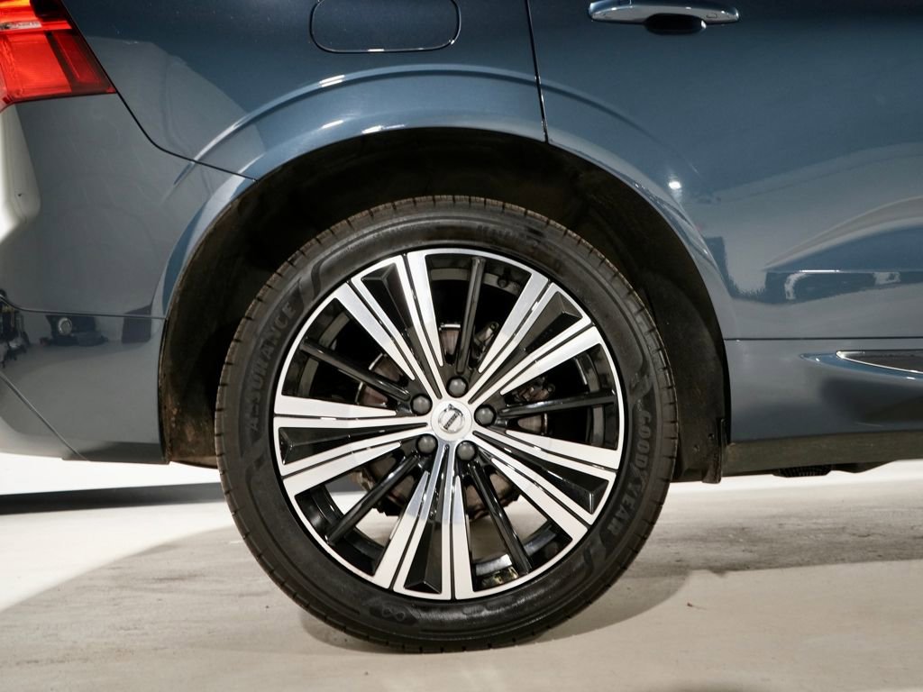 Used 2023 Volvo XC60 B5 Plus w/ Climate Package image 34