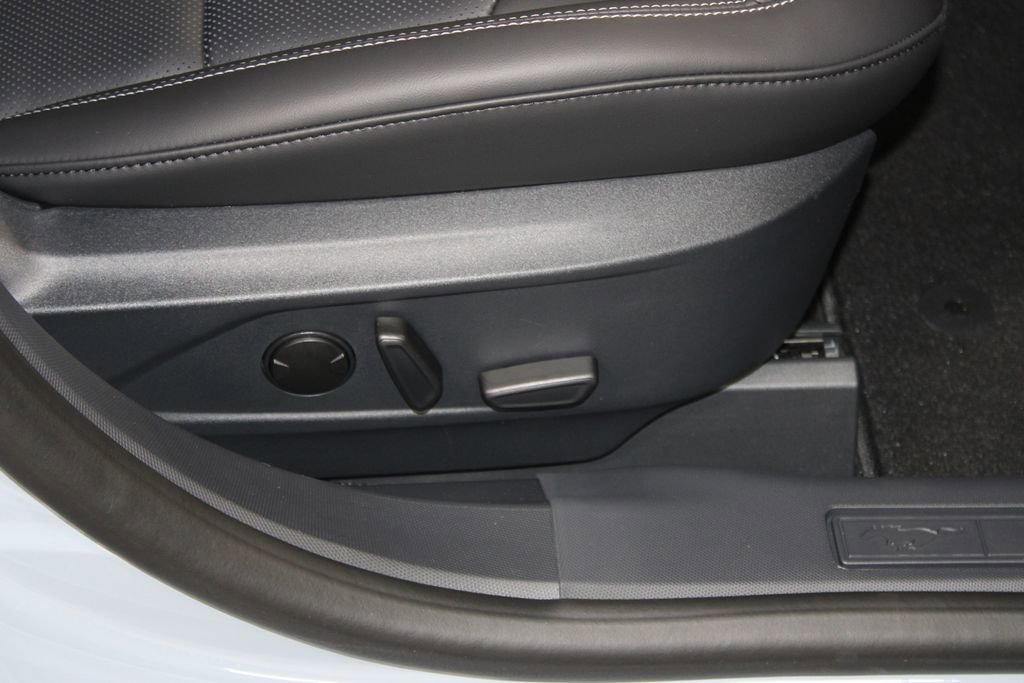 New 2025 Ford Mustang Mach-E Premium image 26