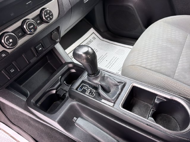 Used 2023 Toyota Tacoma SR AWD/4WD image 22