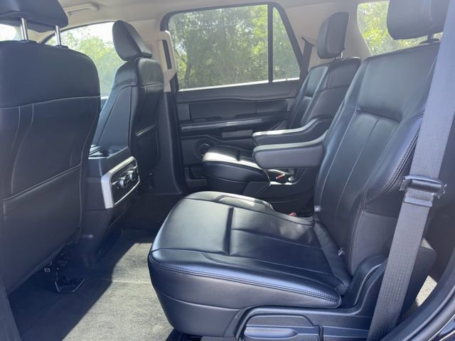 Used 2024 Ford Expedition XLT RWD image 7