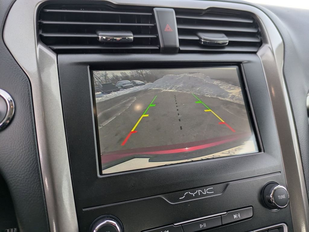 Used 2019 Ford Fusion SE image 26