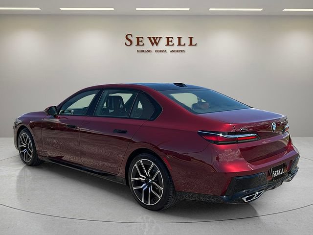 Certified 2025 BMW 760i xDrive w/ Premium Package AWD/4WD image 3