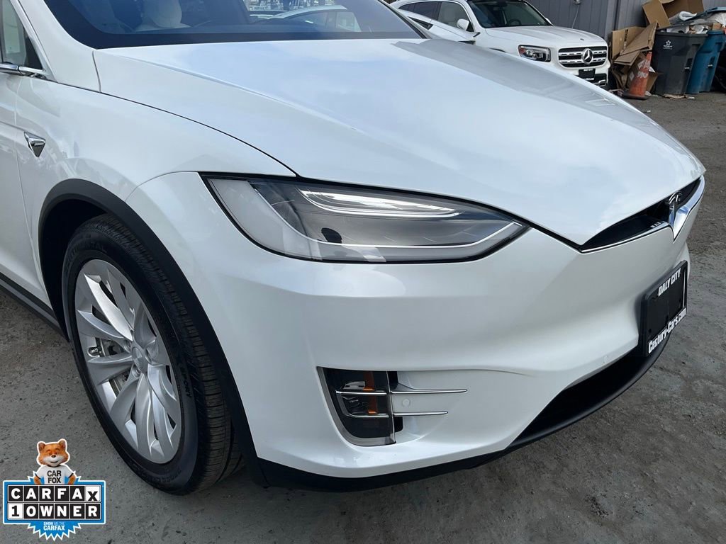 Used 2017 Tesla Model X 90D image 91