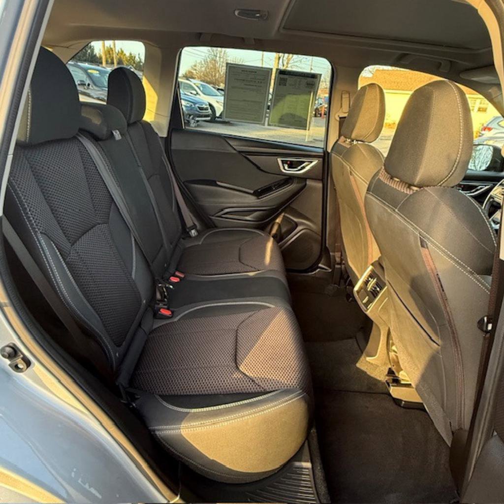 Used 2020 Subaru Forester Premium AWD/4WD image 16