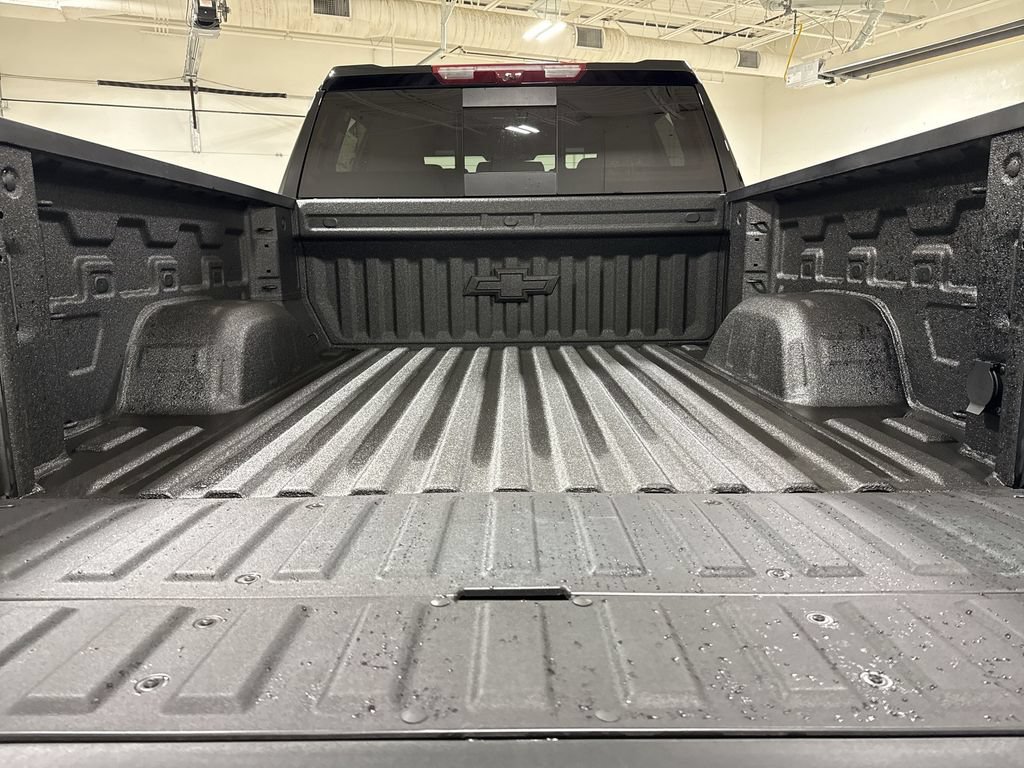 New 2026 Chevrolet Silverado 1500 ZR2 w/ Dark Appearance Package AWD/4WD image 25