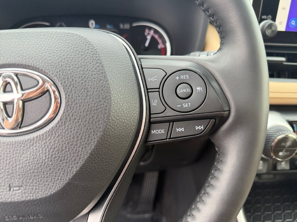 Used 2023 Toyota RAV4 XLE w/ Convenience Package AWD/4WD image 16