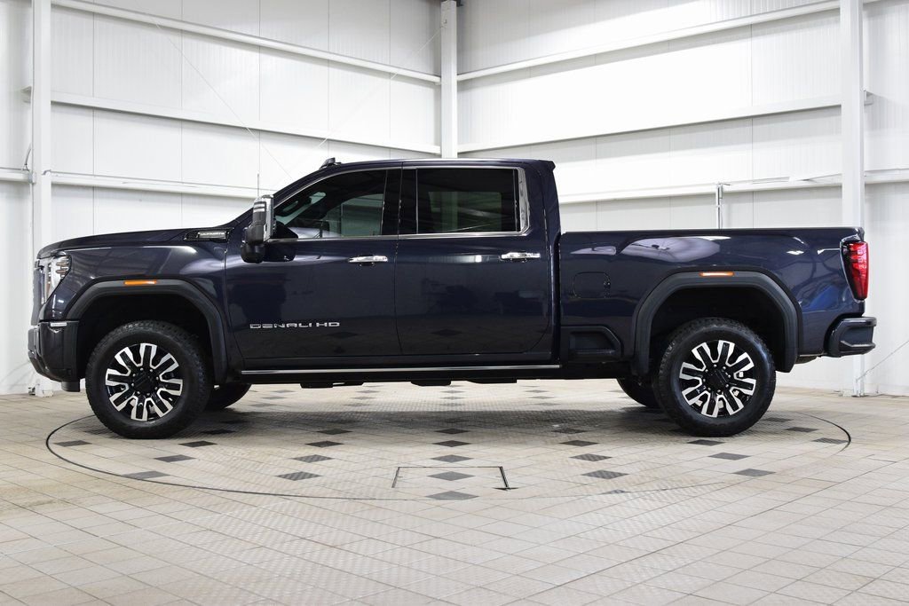 Used 2024 GMC Sierra 2500 Denali Ultimate image 4