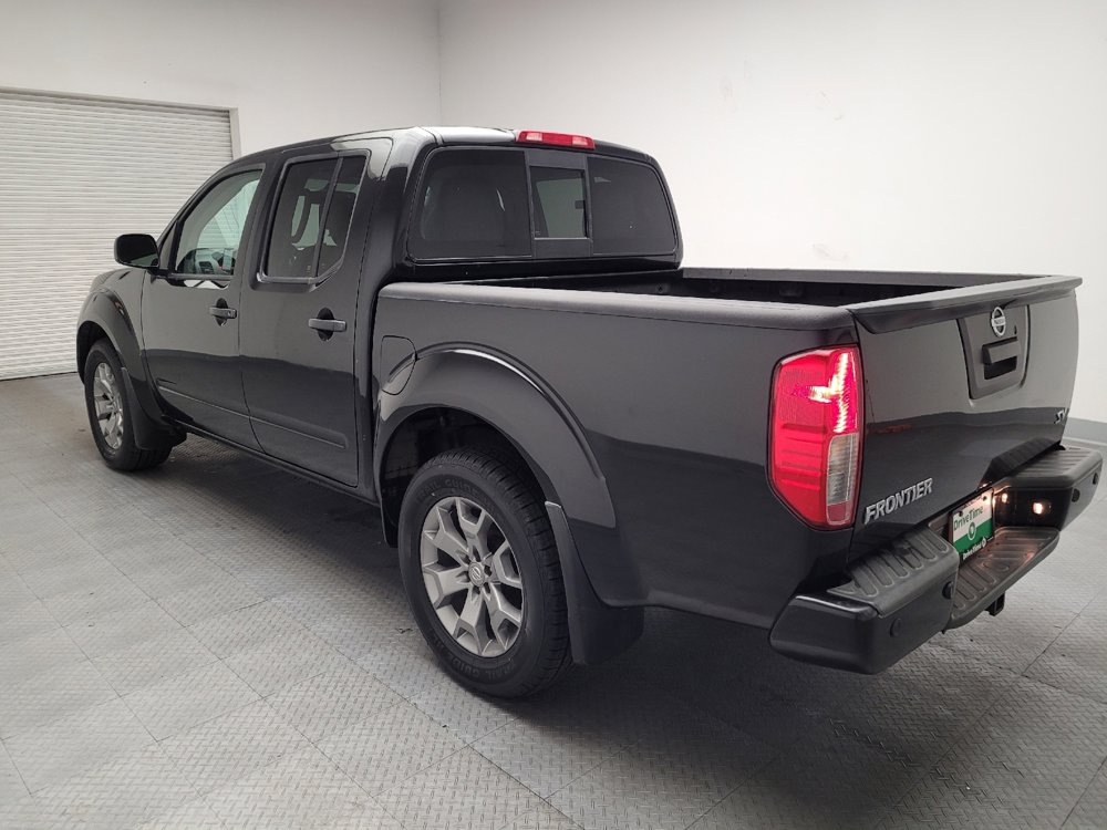 Used 2020 Nissan Frontier SV image 5
