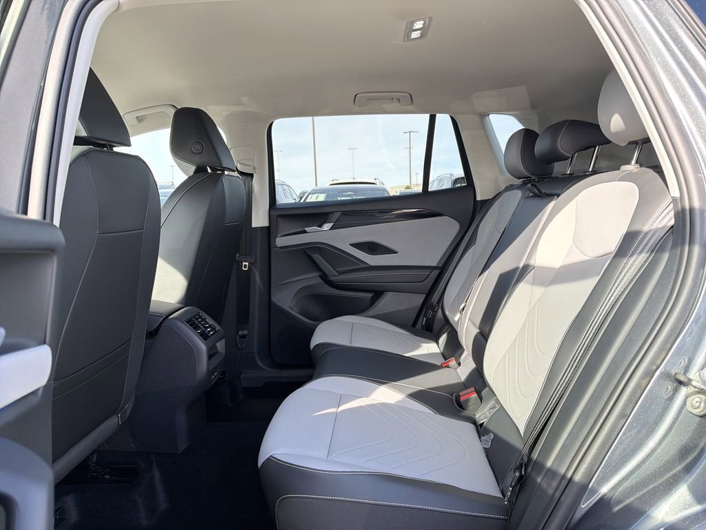 New 2026 Volkswagen Tiguan SE image 14