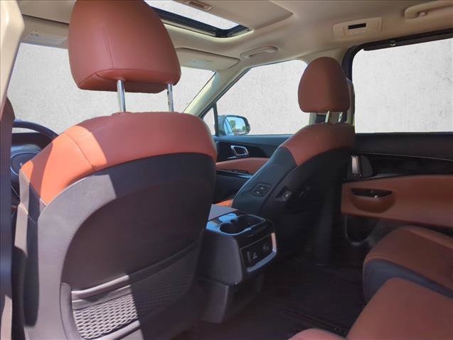 Used 2024 Kia Carnival SX Prestige FWD image 23