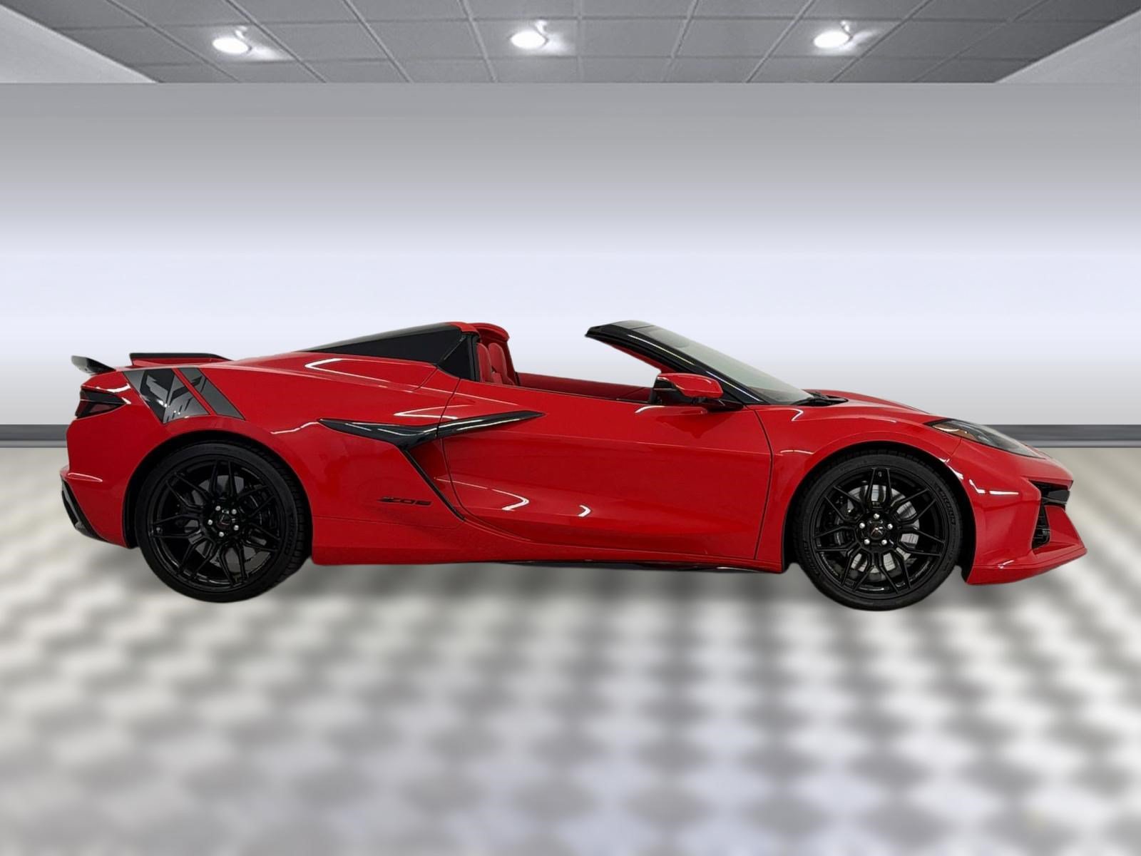 Used 2024 Chevrolet Corvette Z06 RWD image 8