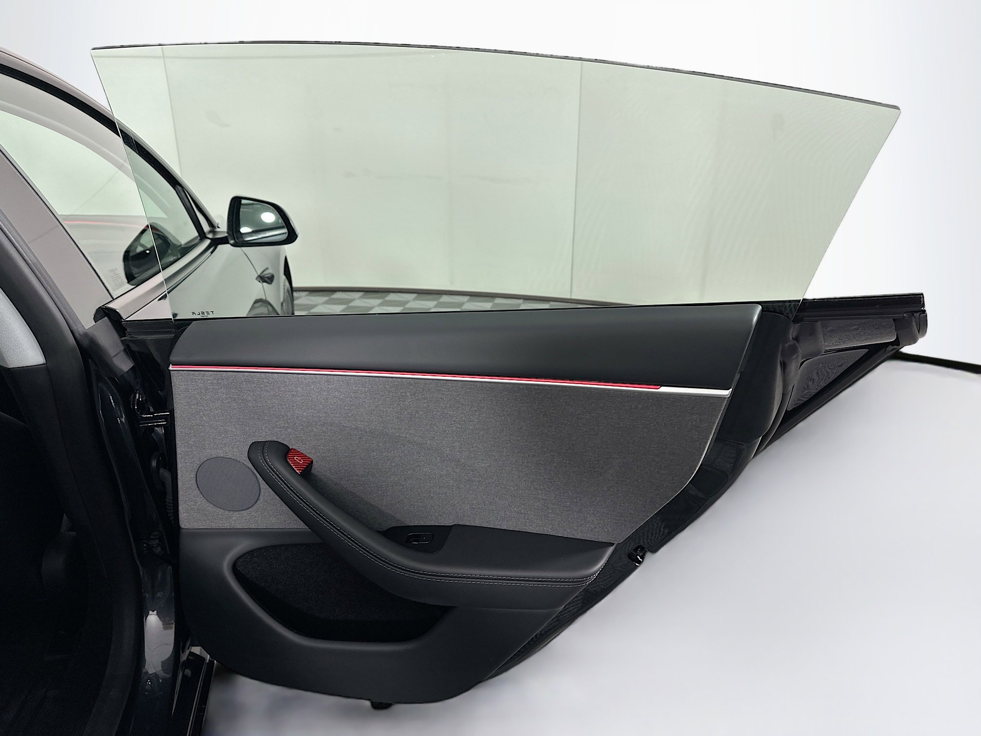 Used 2025 Tesla Model 3 Long Range image 29