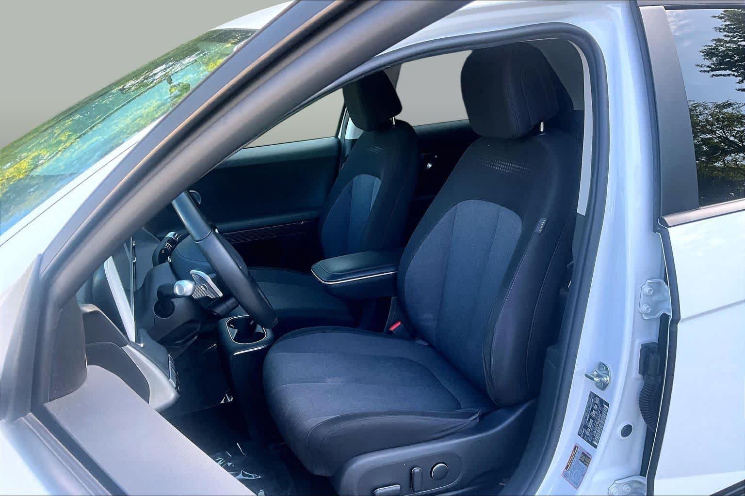 Used 2024 Hyundai Ioniq 5 SE AWD/4WD image 7