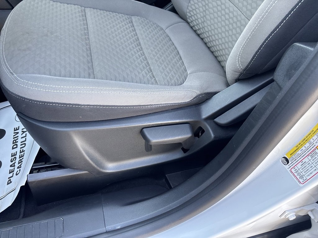 Used 2022 Ford Escape SE image 24