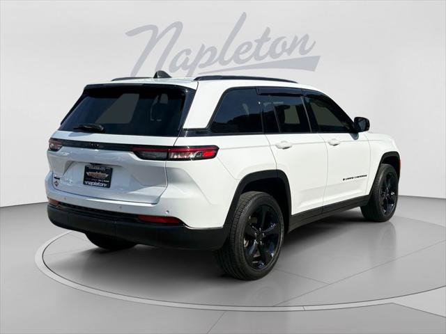 Certified 2024 Jeep Grand Cherokee Altitude AWD/4WD image 6